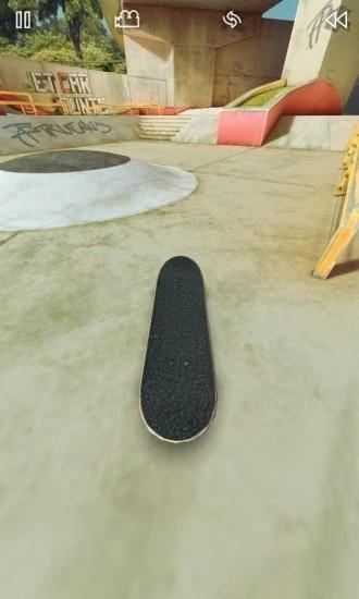 真实滑板无限金币版游戏截图2