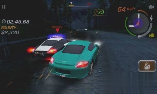极品飞车热血追踪游戏截图1